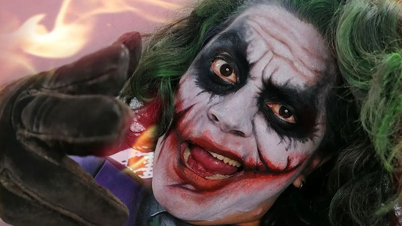 Hướng dẫn cách hóa trang Halloween thành Joker ấn tượng